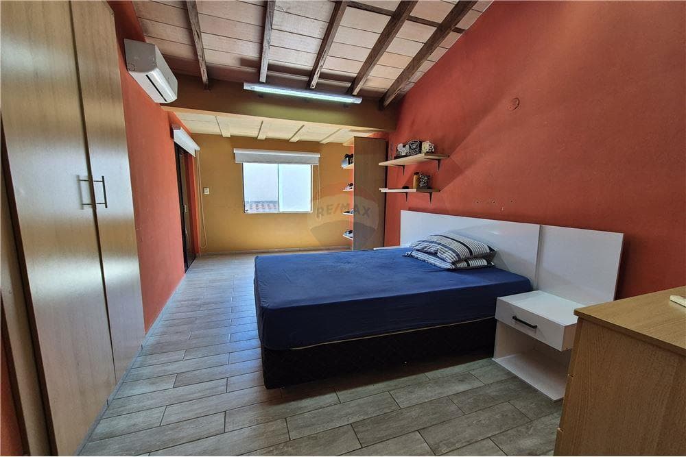 Duplex en esquina sobre bruno guggiari, foto 3