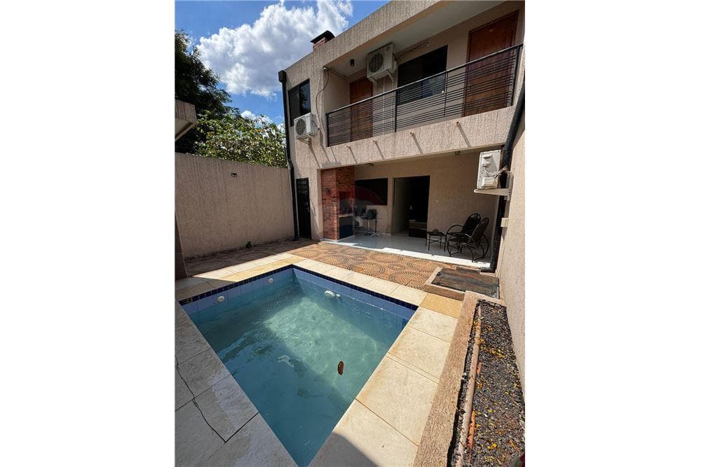 Duplex en venta - Lambaré b° valle apu.a II