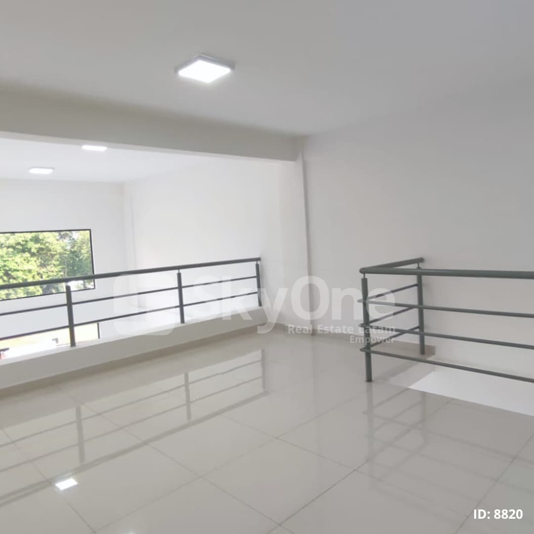 salon comercial en el parana country club — foto 2