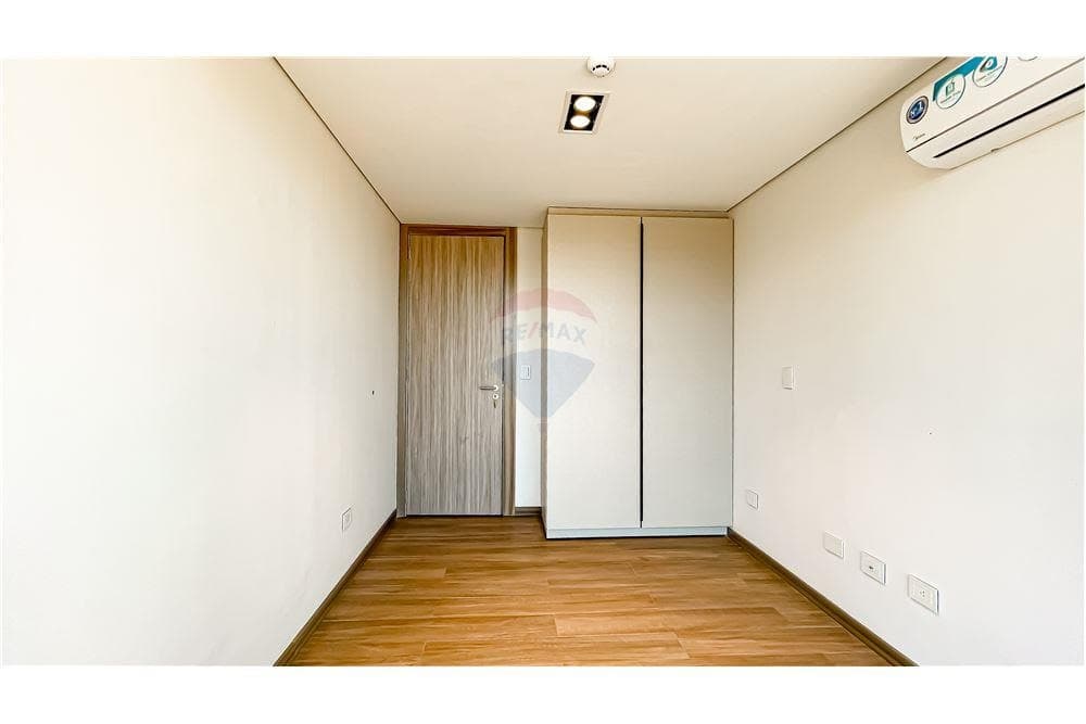 Lujoso departamento en barrio Herrera — foto 4