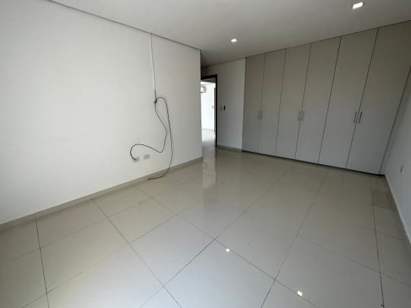 En Alquiler Departamento de 2 Dormitorios en Edificio Horizon, foto 4