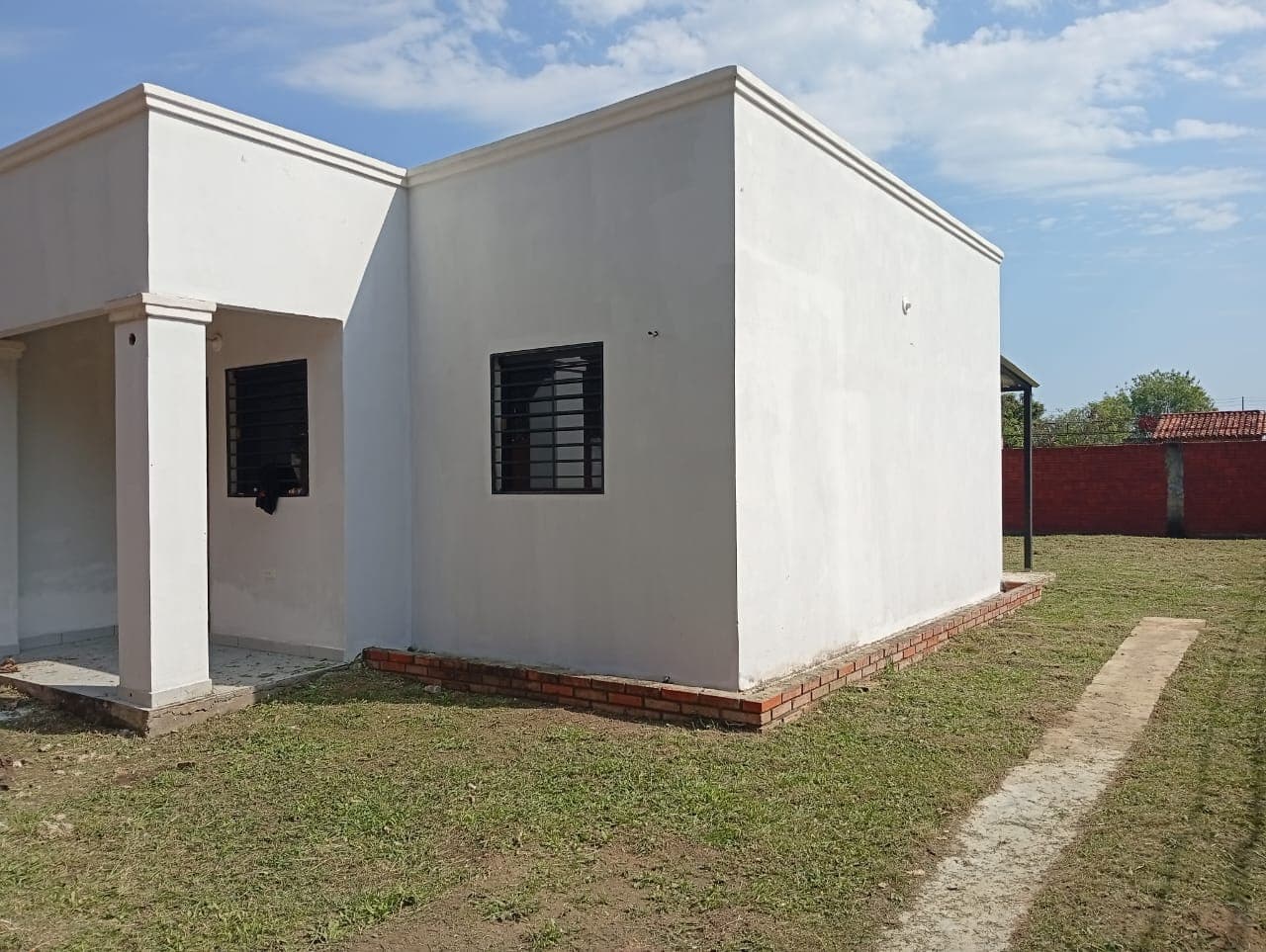 Casa a estrenar en limpio a 5 min de plaza norte