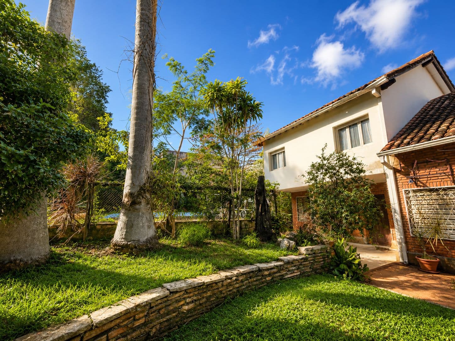 Vendo casa en barrio mariscal lopez asuncion