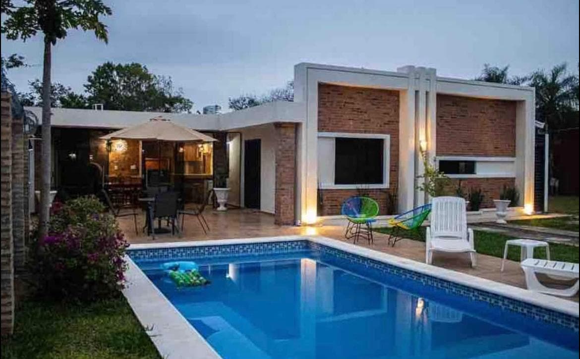 Oferta Propietaria Vende Casa Amoblada 2 hab San Bernardino C/ Quincho Piscina — foto 2