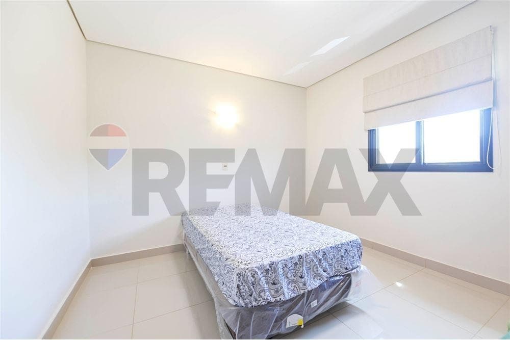 Duplex en esquina en loma pyta, foto 5