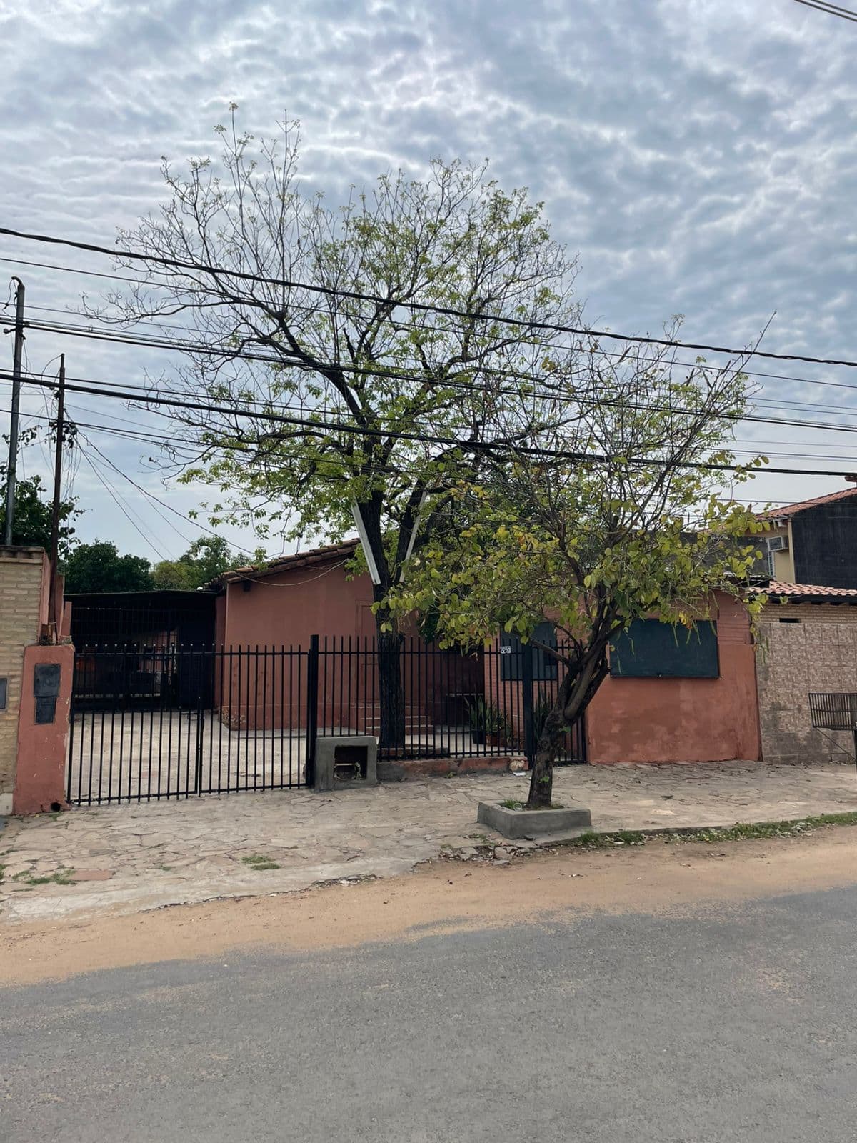 Casa a refaccionar o demoler barrio Trinidad, foto 3