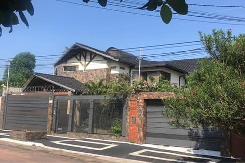 Lujosa Residencia En Lambare, Barrio Kennedy. Inmejorable Ubicación!!, foto 2