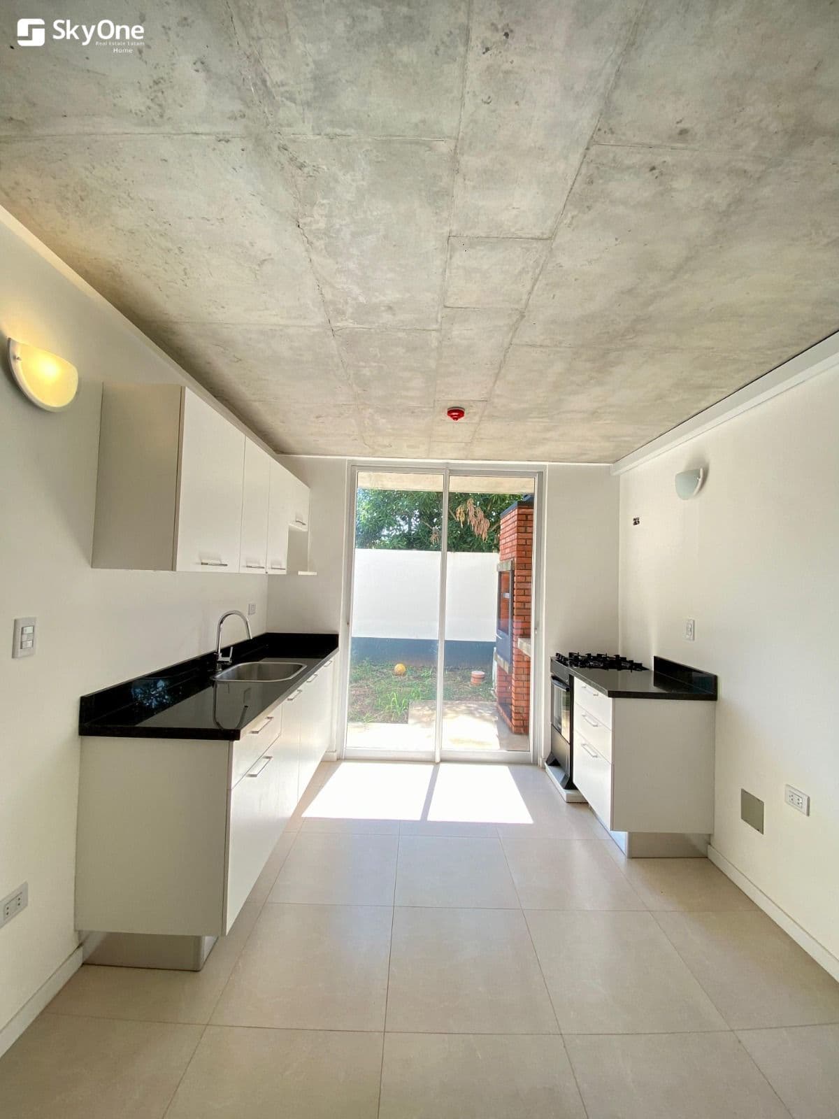 Casa en alquiler- Barrio cerrado ALTAVIDA Luque- Loma Merlo, foto 2