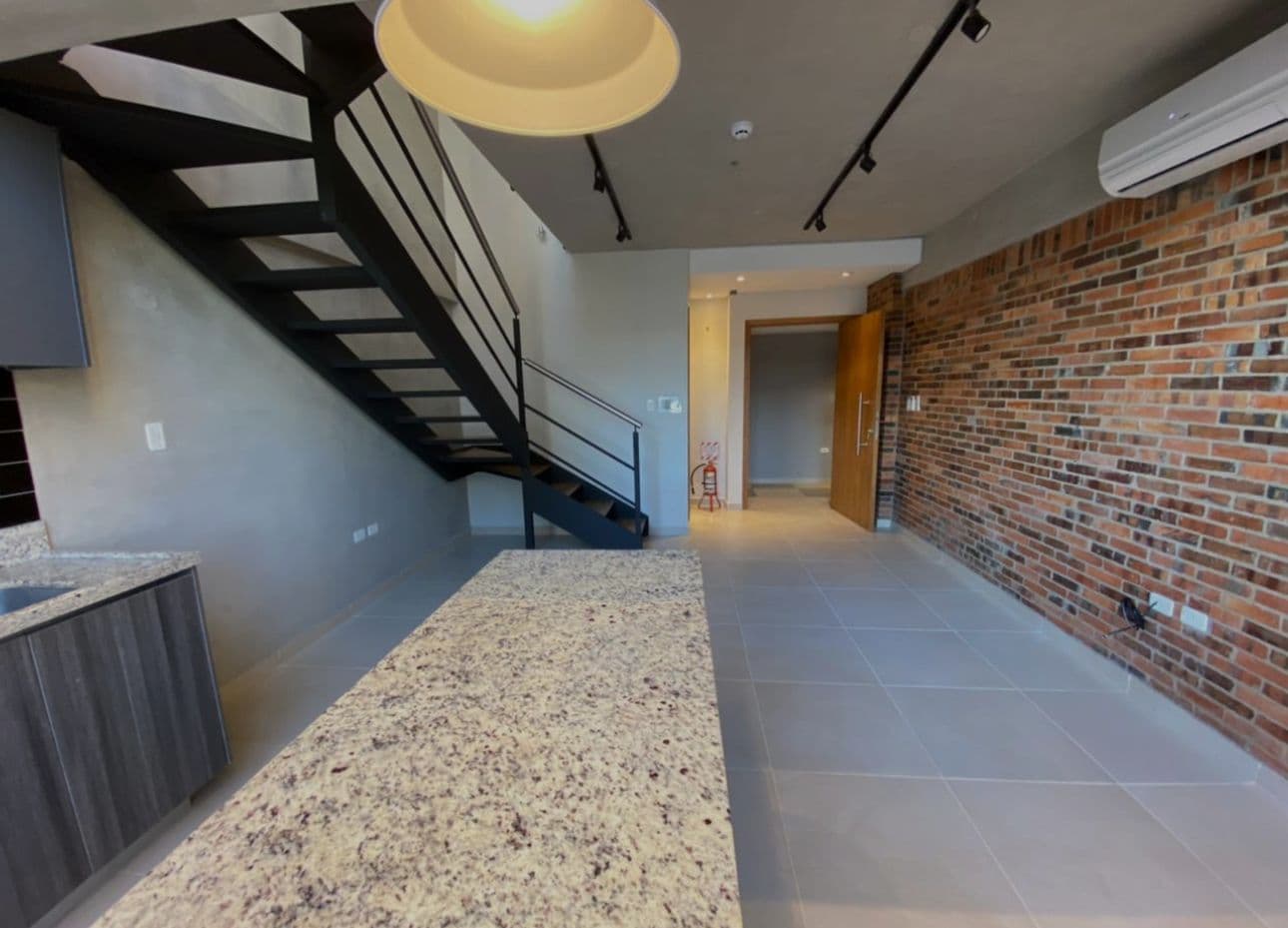 Hermoso Dpto Tipo Duplex de 2 Habit en Suite, foto 1