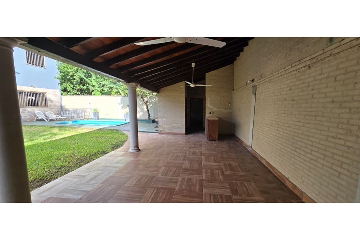 Hermosa casa en Lambare, Barrio San Isidro, foto 3
