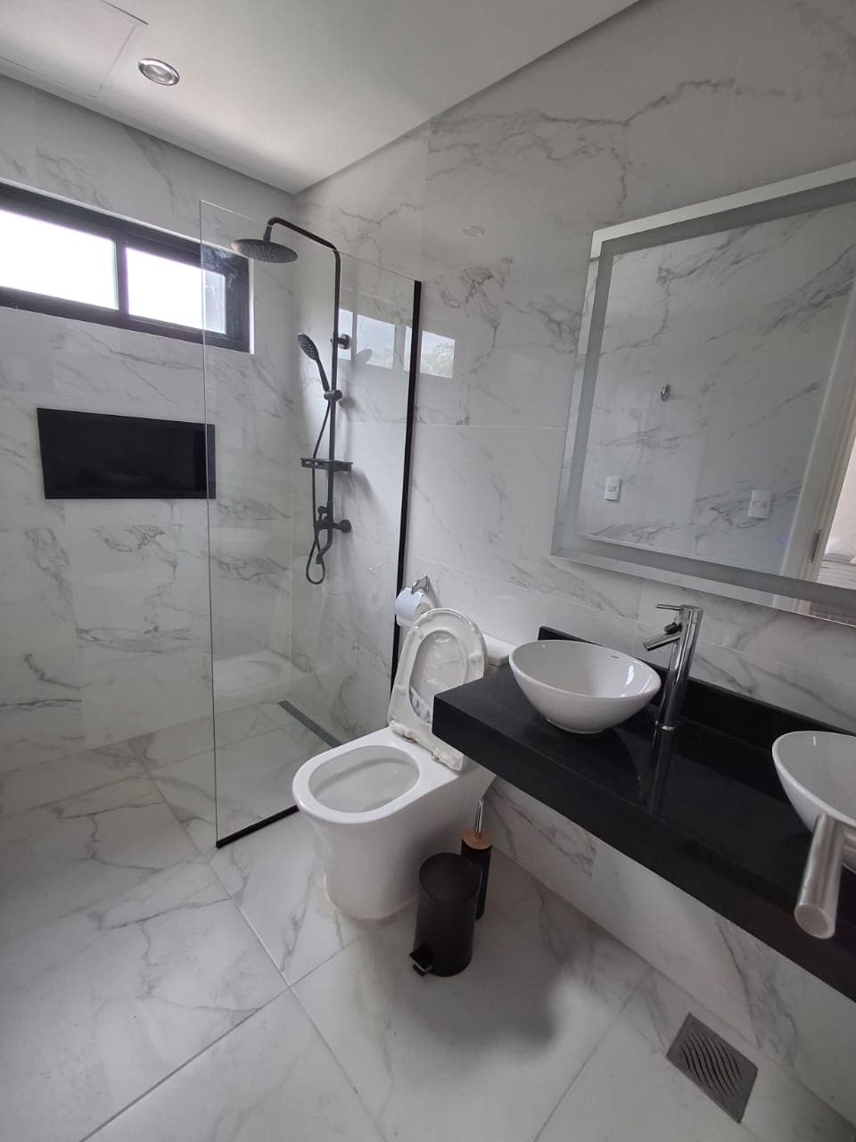 Departamento de tres habitaciones los laureles — foto 4