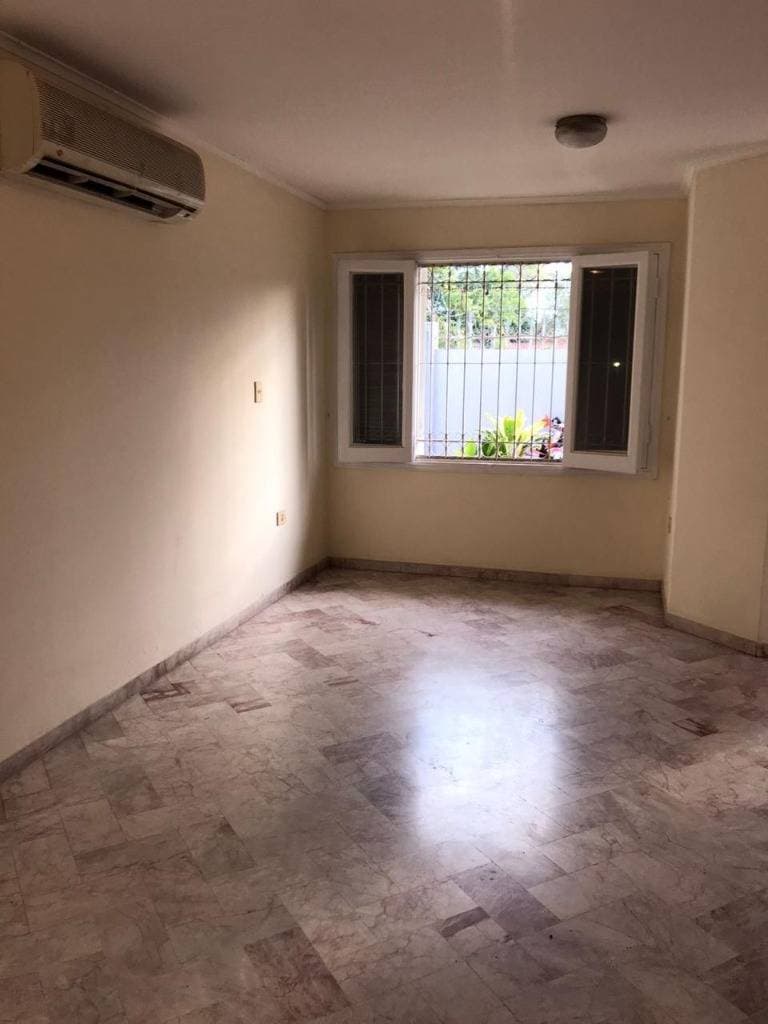 Hermosa casa ubicada en barrio san rafael. Lambaré, foto 3