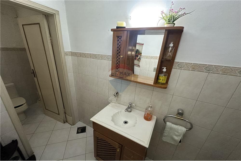 Local comercial sobre Mariscal Lopez — foto 4