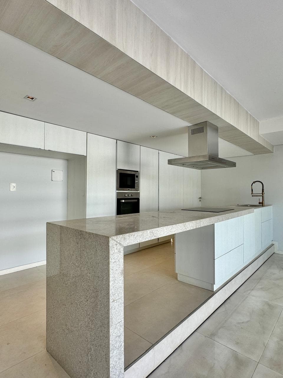 En VENTA !! PRECIOSO y AMPLIO DUPLEX Moderno Estilo Minimalista — foto 3