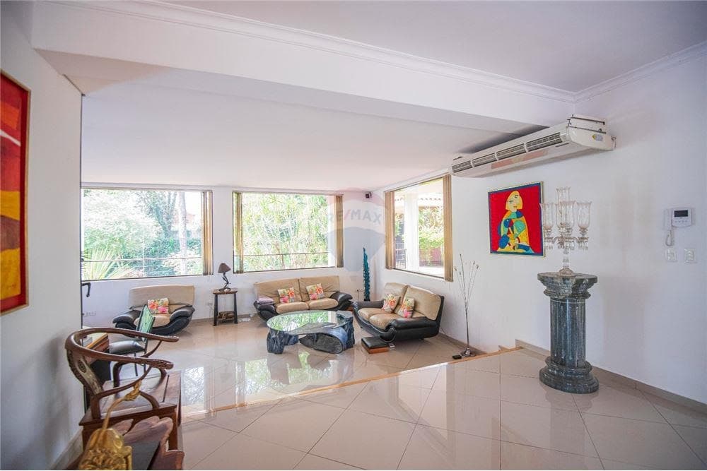 Amplia residencia en San Lorenzo zona una, foto 3