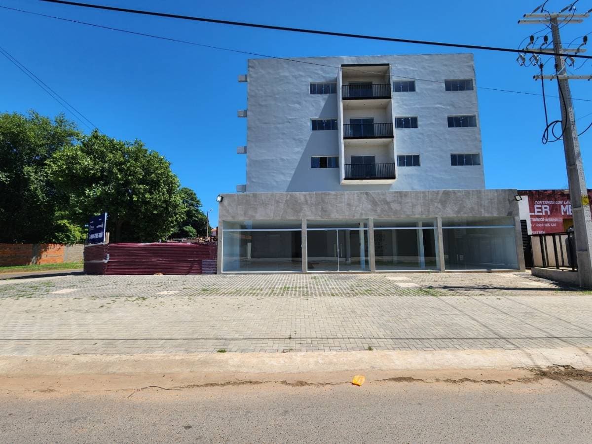 Local comercial a estrenar en Luque de 152,91 m2 en pb de edif. I lillá, foto 2