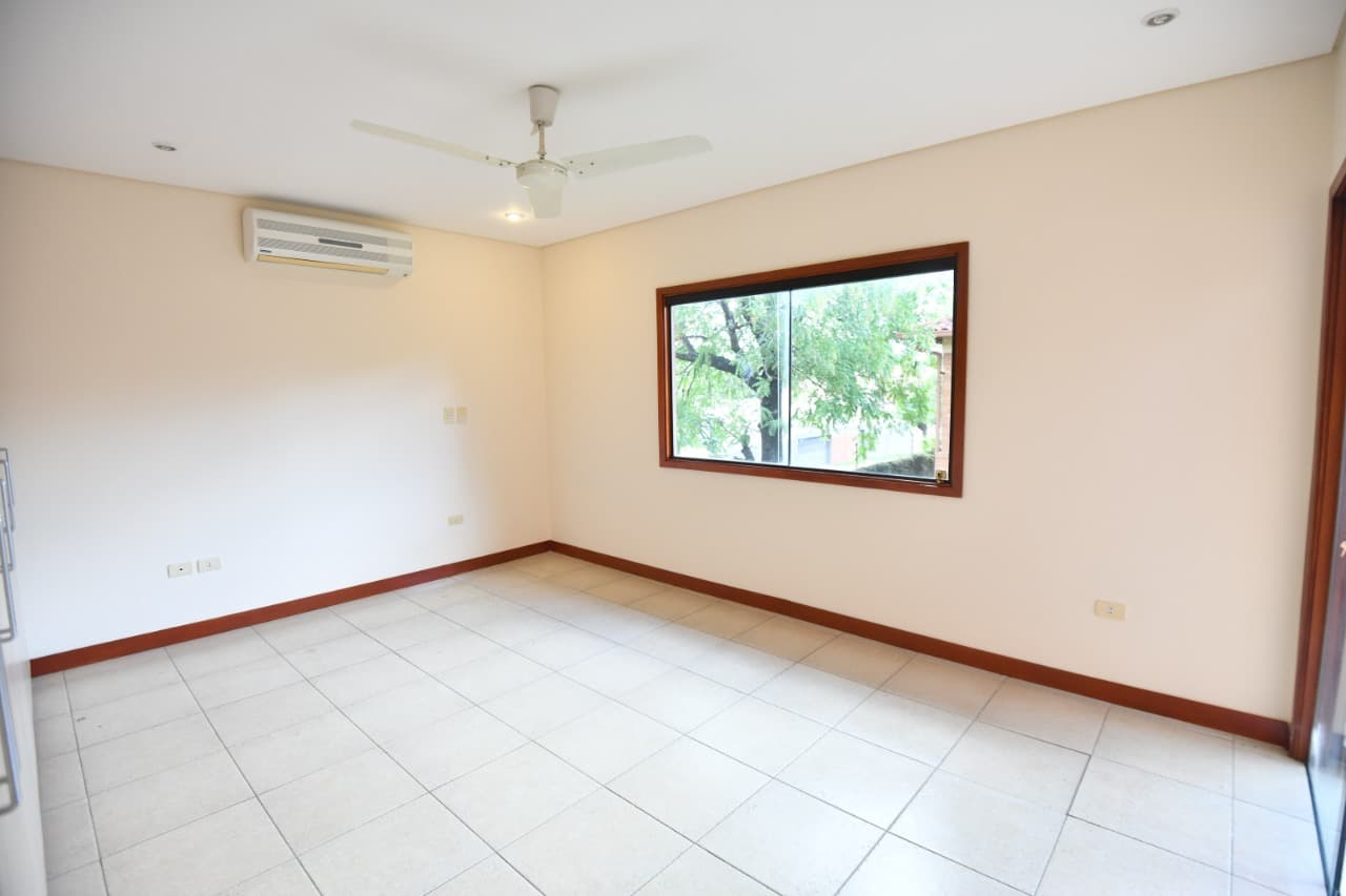 Alquiló casa de 4 habitaciones en barrio cerrado, foto 5