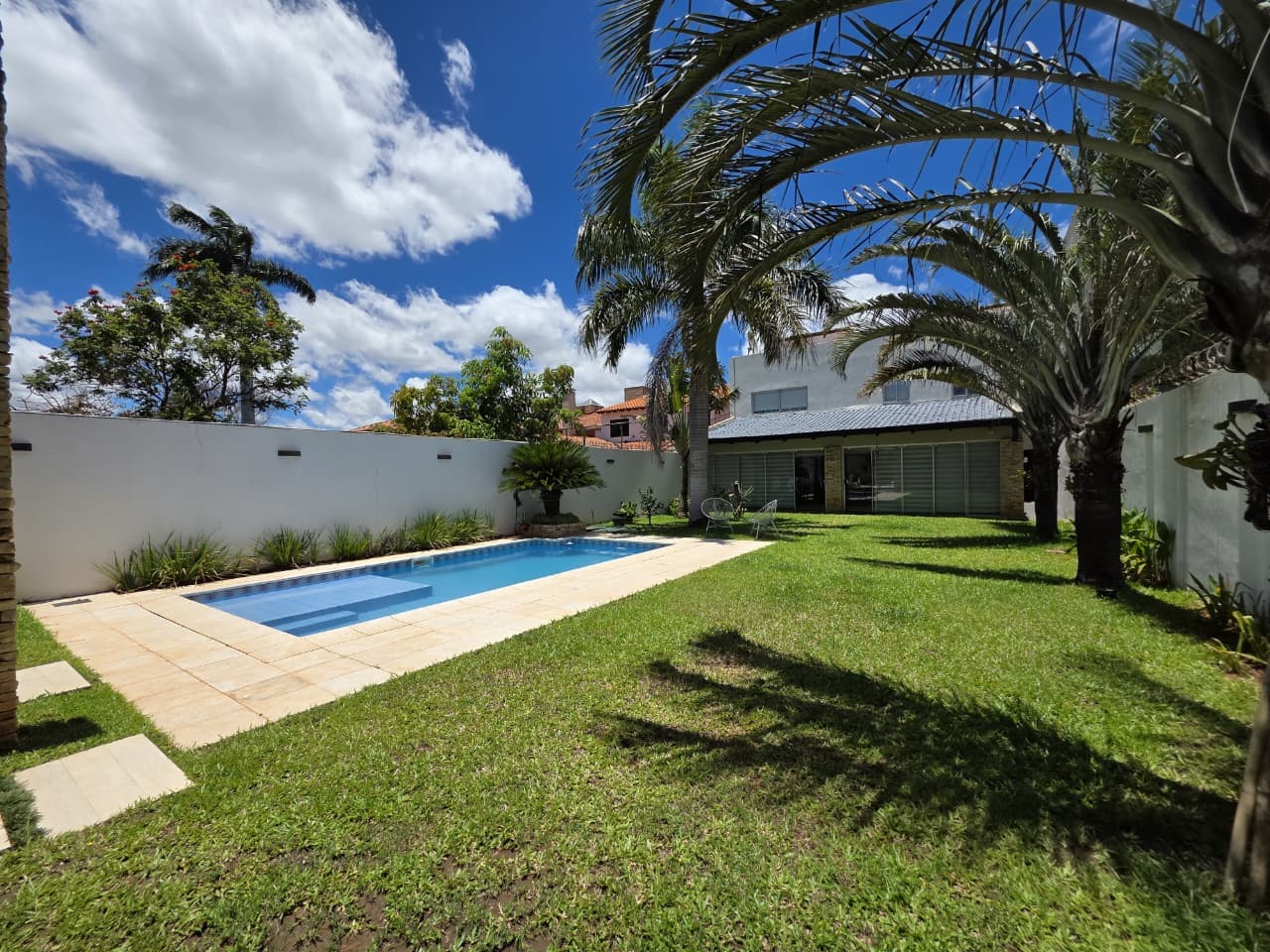 En venta – Residencia moderna, Primer Presidente