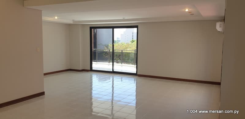 Amplio Departamento 3 Suites - B° Las Mercedes Zona Ande (CóD. 1004) — foto 3