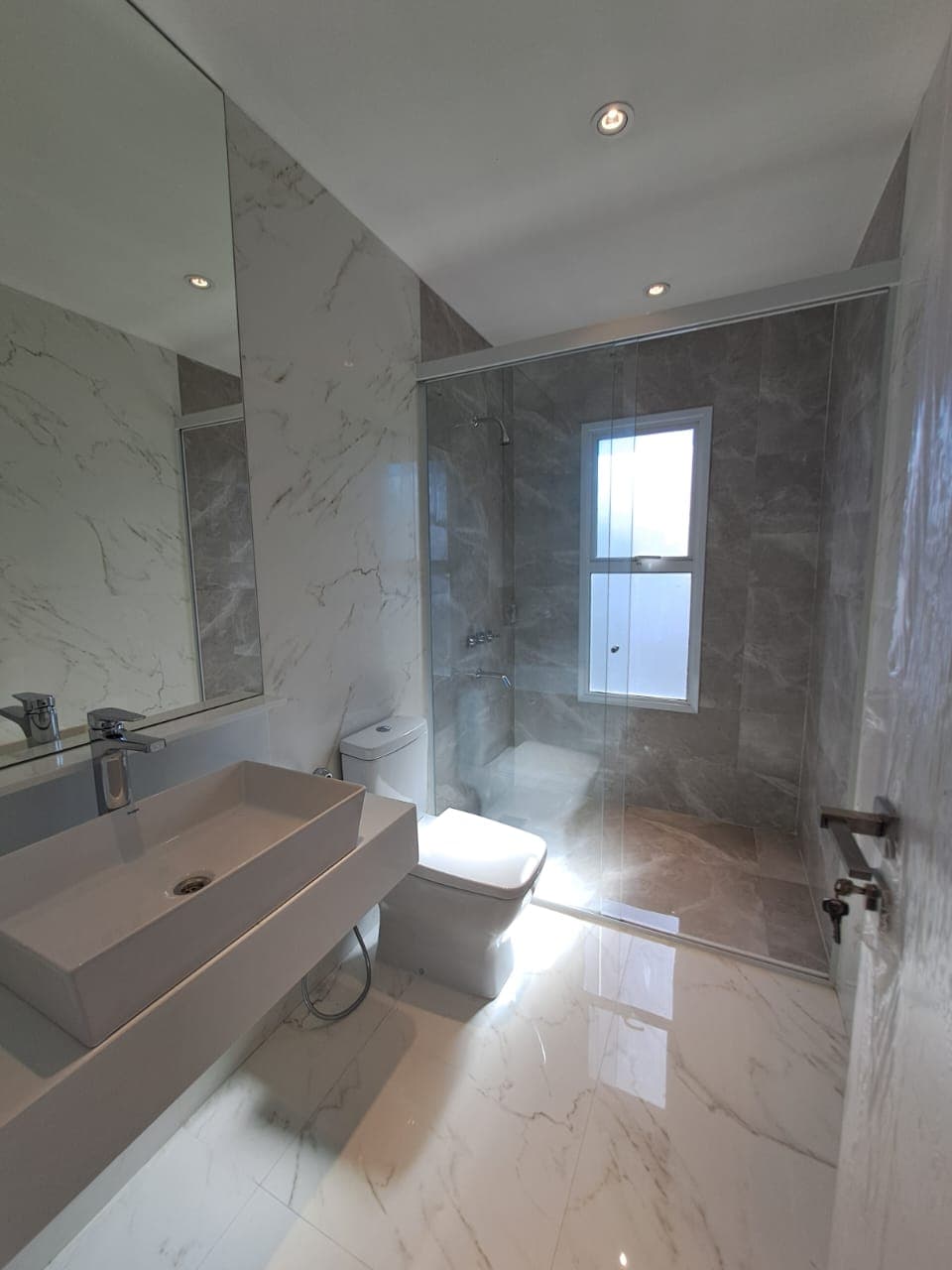 Viví con estilo en LEGANZZA – Residencial del Yacht Disponible para Alquiler, foto 4