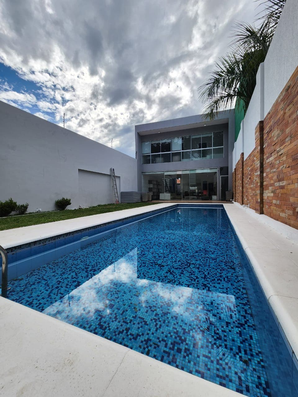 Moderna Casa En Barrio Ycua Sati!, foto 1