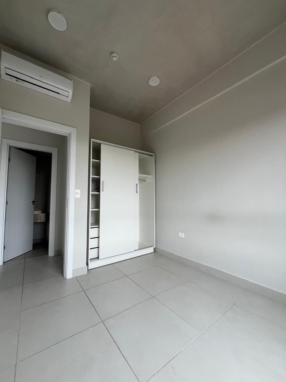 Departamento uno dormitorio en Fernando de la Mora, foto 5