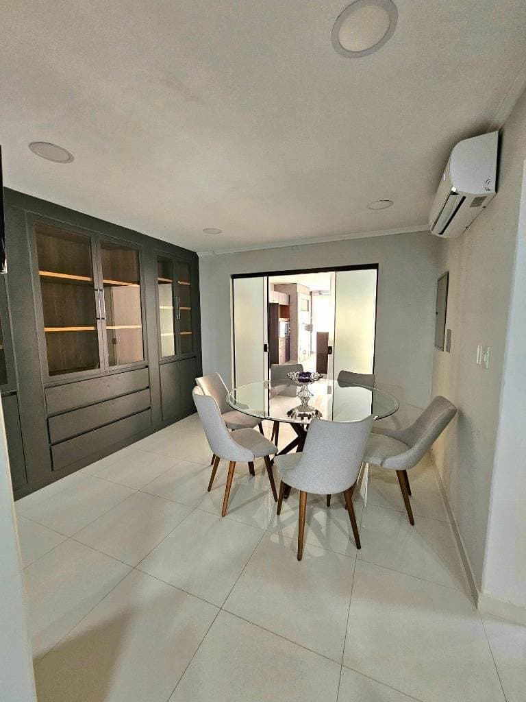 En Venta Casa De 3 Habitaciones En El Barrio Herrera, foto 3