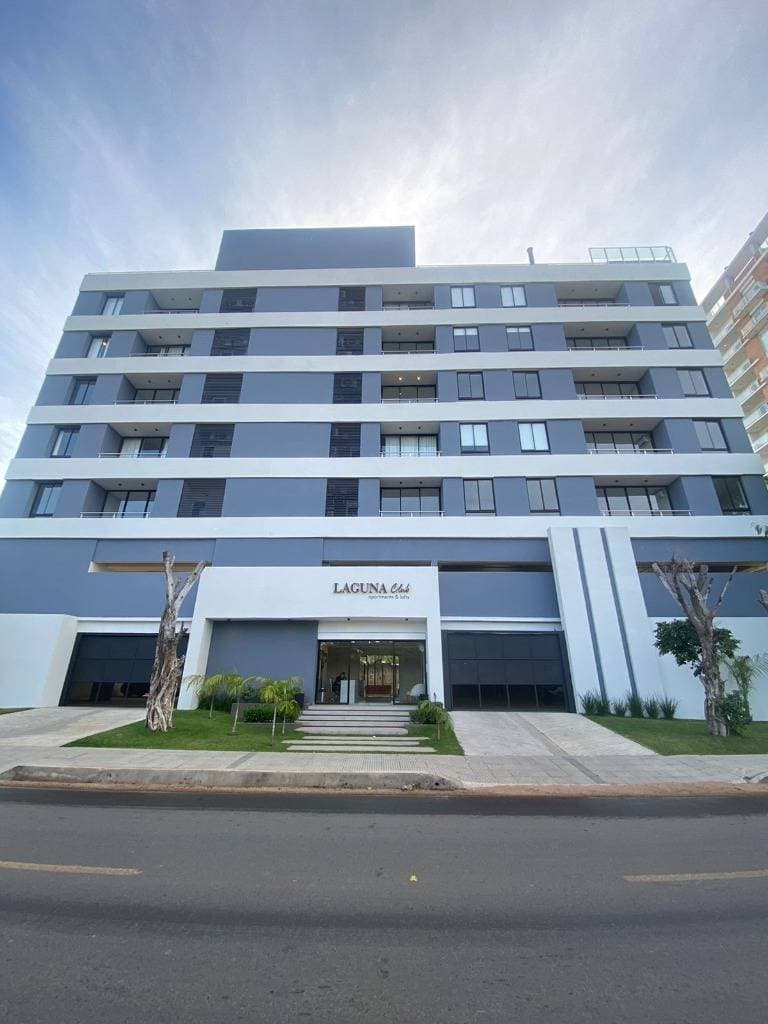 Departamento en edificio laguna club — foto principal