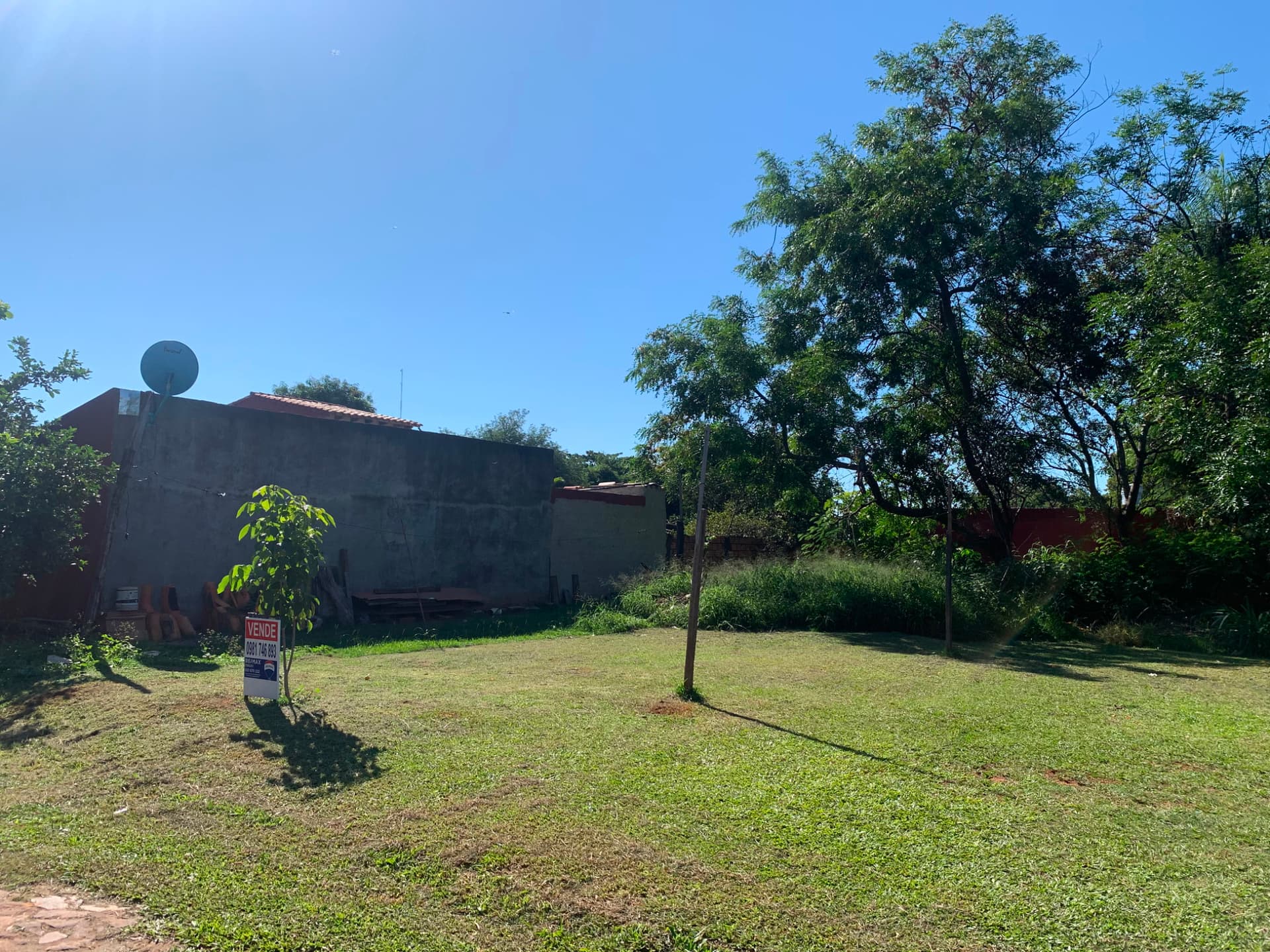 Vendo terreno en San Lorenzo Laurelty