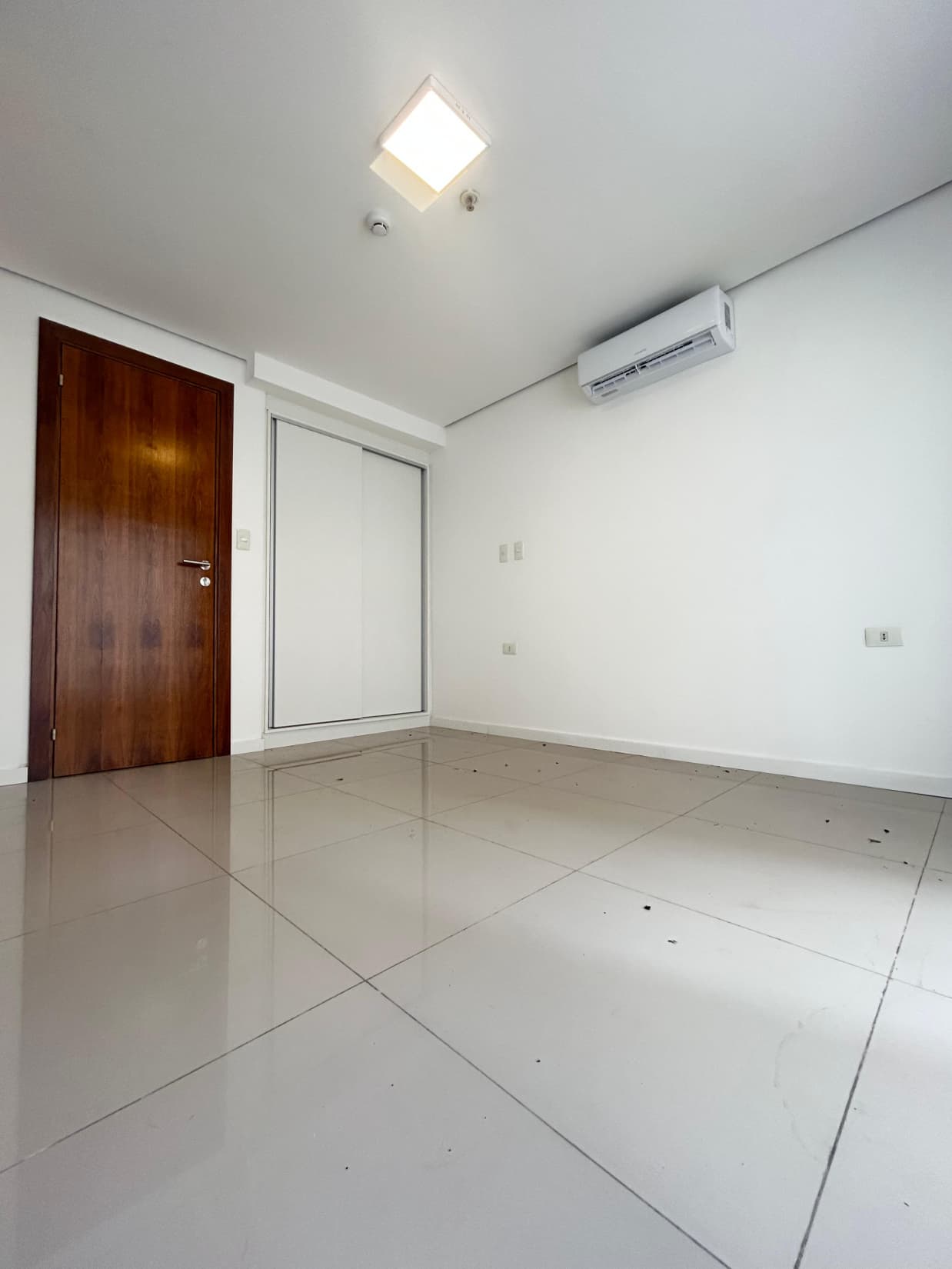 Depto de 1 dormitorio b°Las Mercedes, foto 2