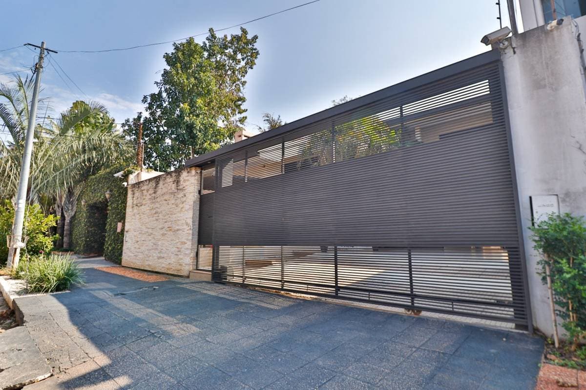 Preciosa residencia en el barrio Las Lomas, foto 2