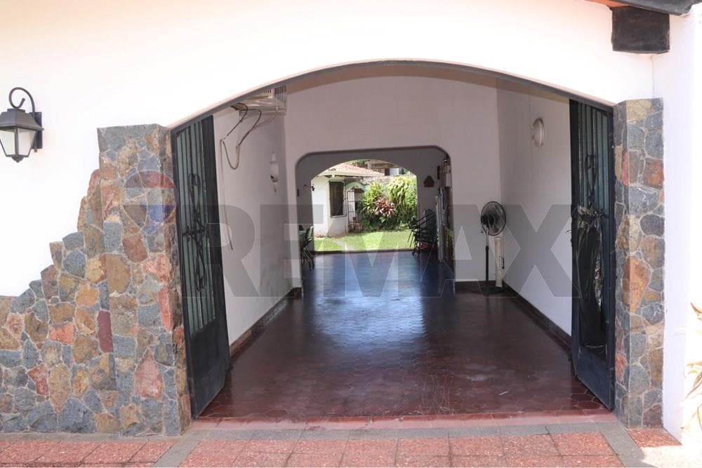 Casa En Venta En El Grupo Habitacional Aeropuerto, foto 5