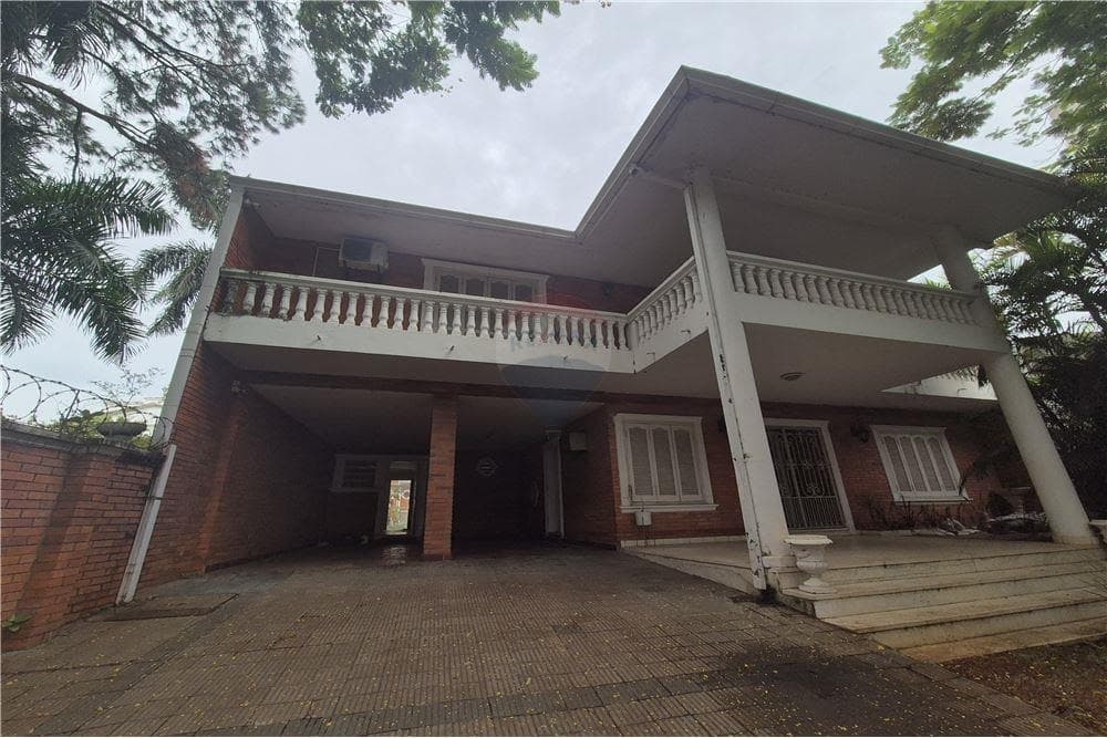 Alquilo casa sobre general santos para negocio frente a textilia