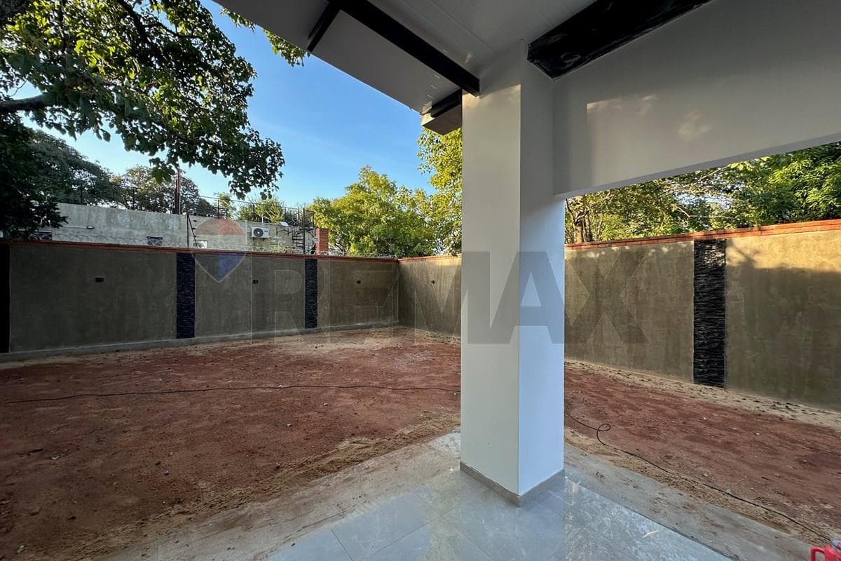 Casa - Venta - Luque, Central, Paraguay, Gran oportunidad!, foto 3