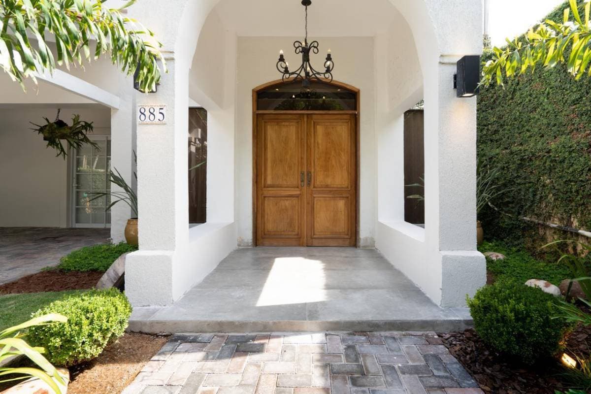 En venta, Casa en Madame Lynch, foto 2