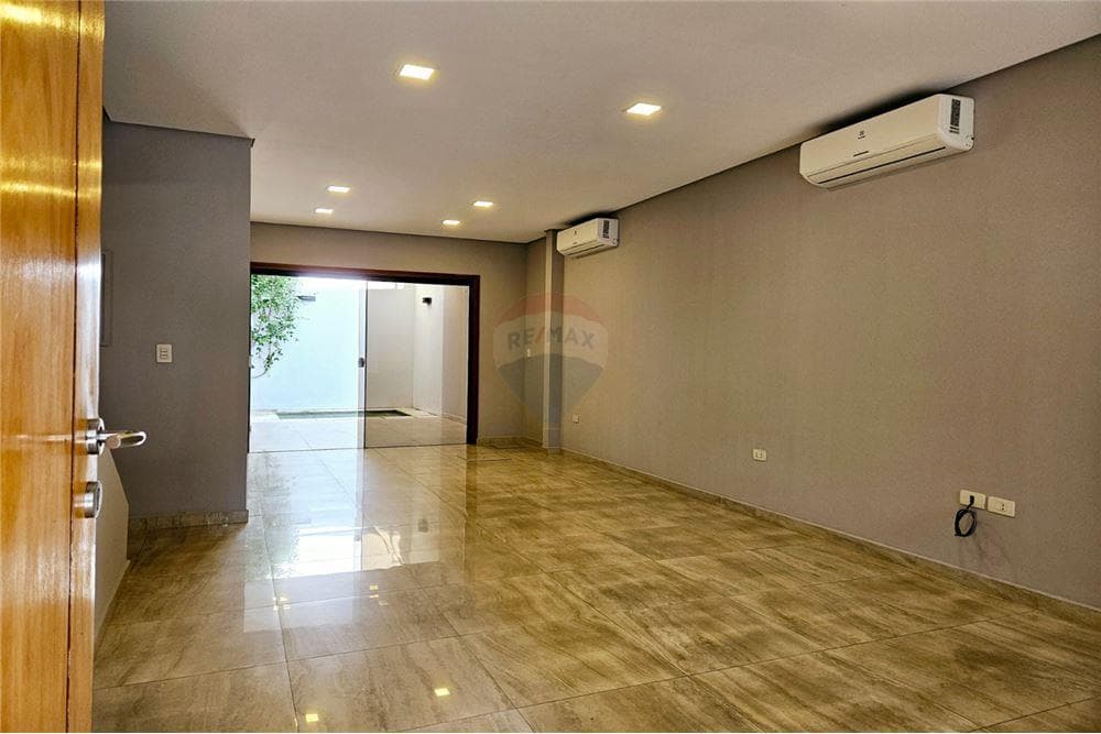 Confort y amplitud✅tu Duplex en Herrera cerca de todo, foto 2
