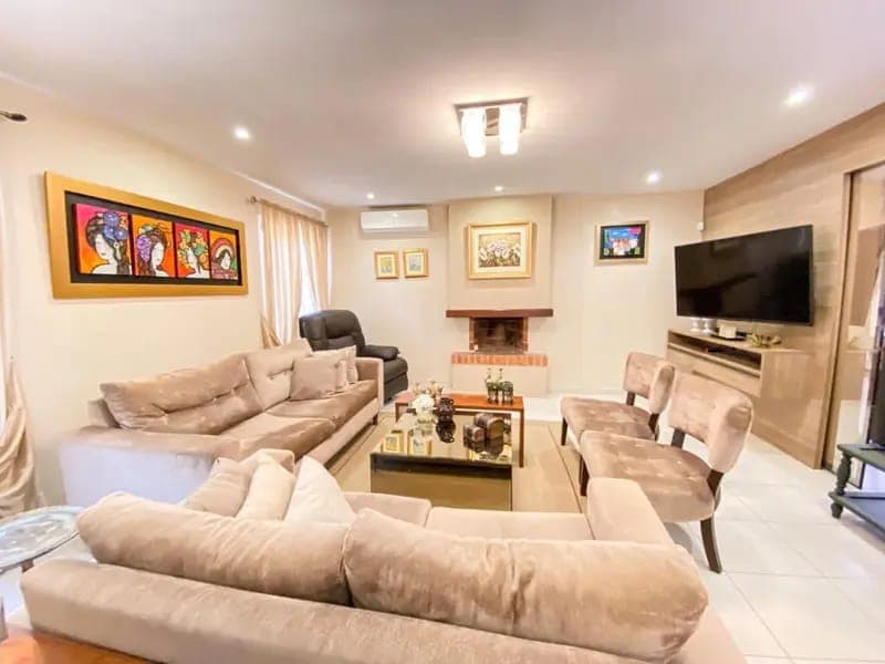 Vendo Casa de 3 Suites Toda en Planta Baja, Zona UCA Campus-LHO5238781