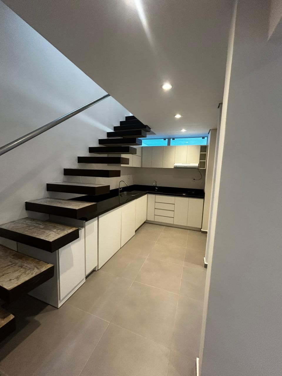 duplex a estrenar de 3 dormitorios en Fernando de la Mora zona norte, foto 4