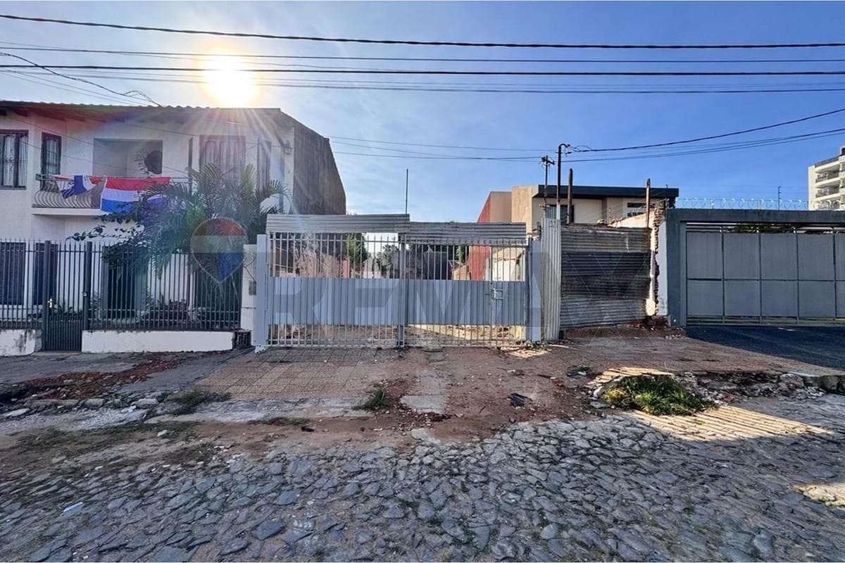 Terreno en barrio Jara zona complejo tavarelli, foto 2