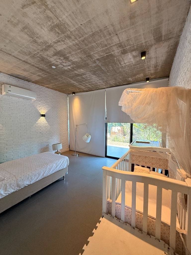 Lujosa y exclusiva casa en venta en barrio cerrado surubi'i, foto 3