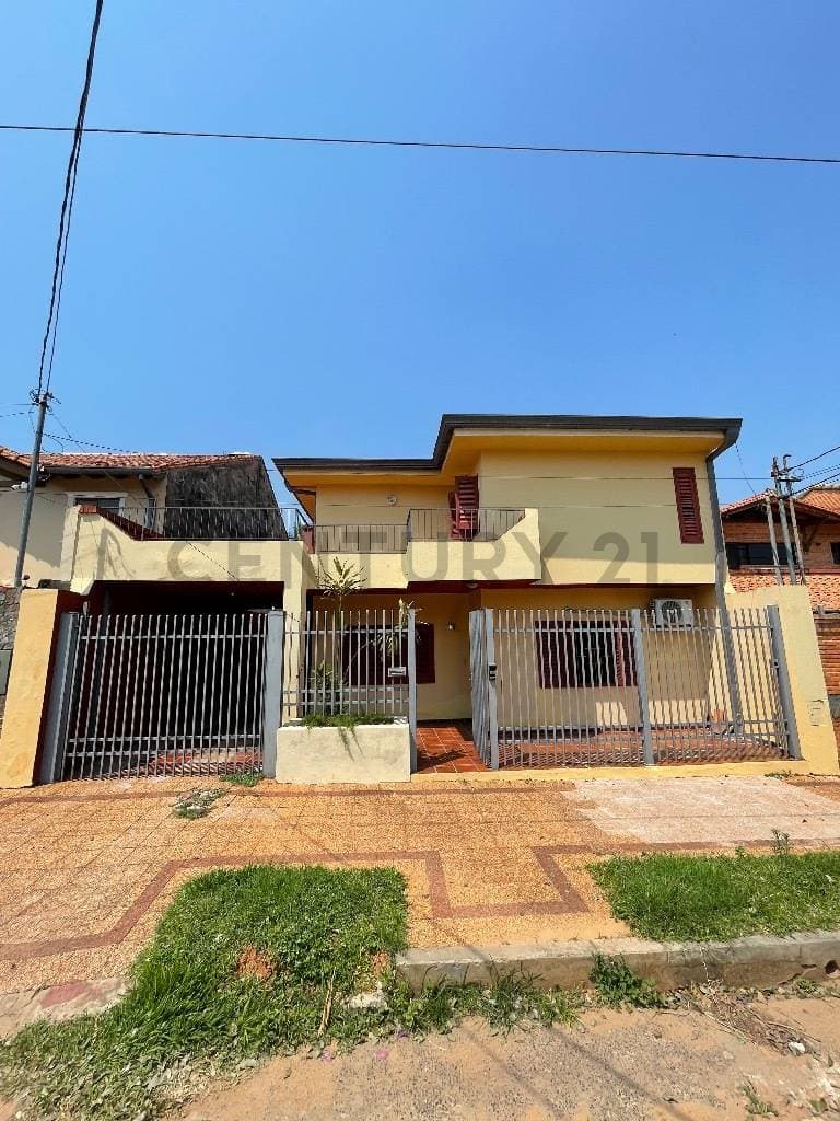 En venta propiedad en barrio mburucuya, foto 1