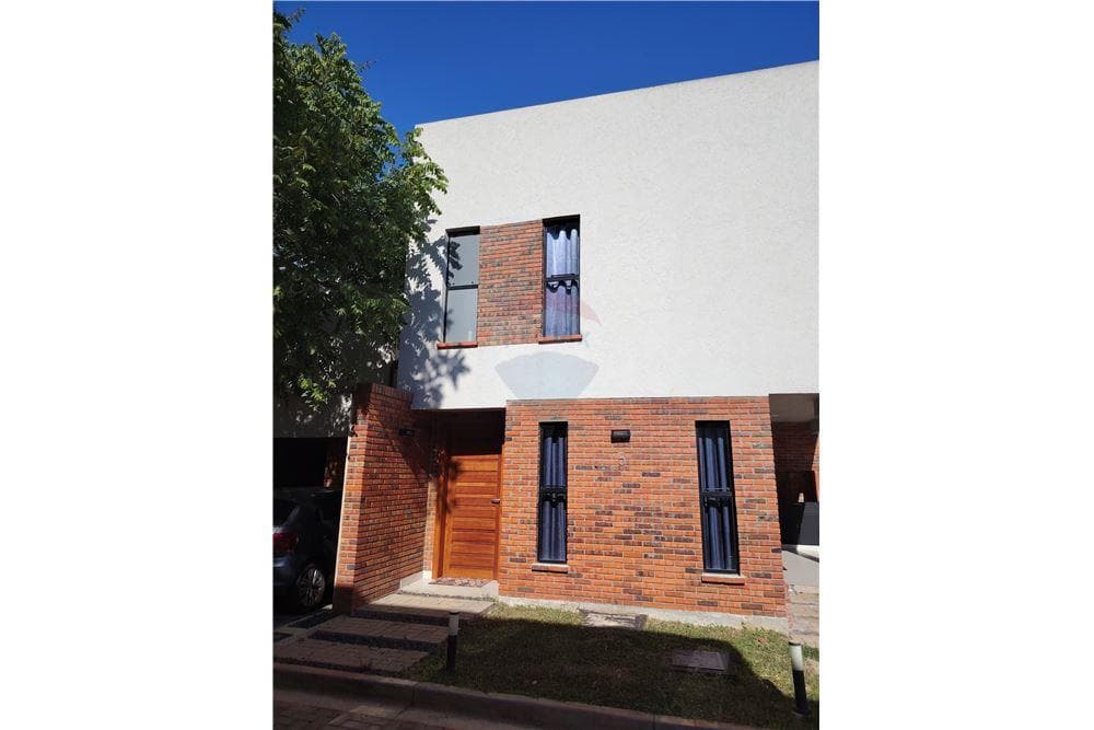 De duplex en Luque loma merlo, foto 2