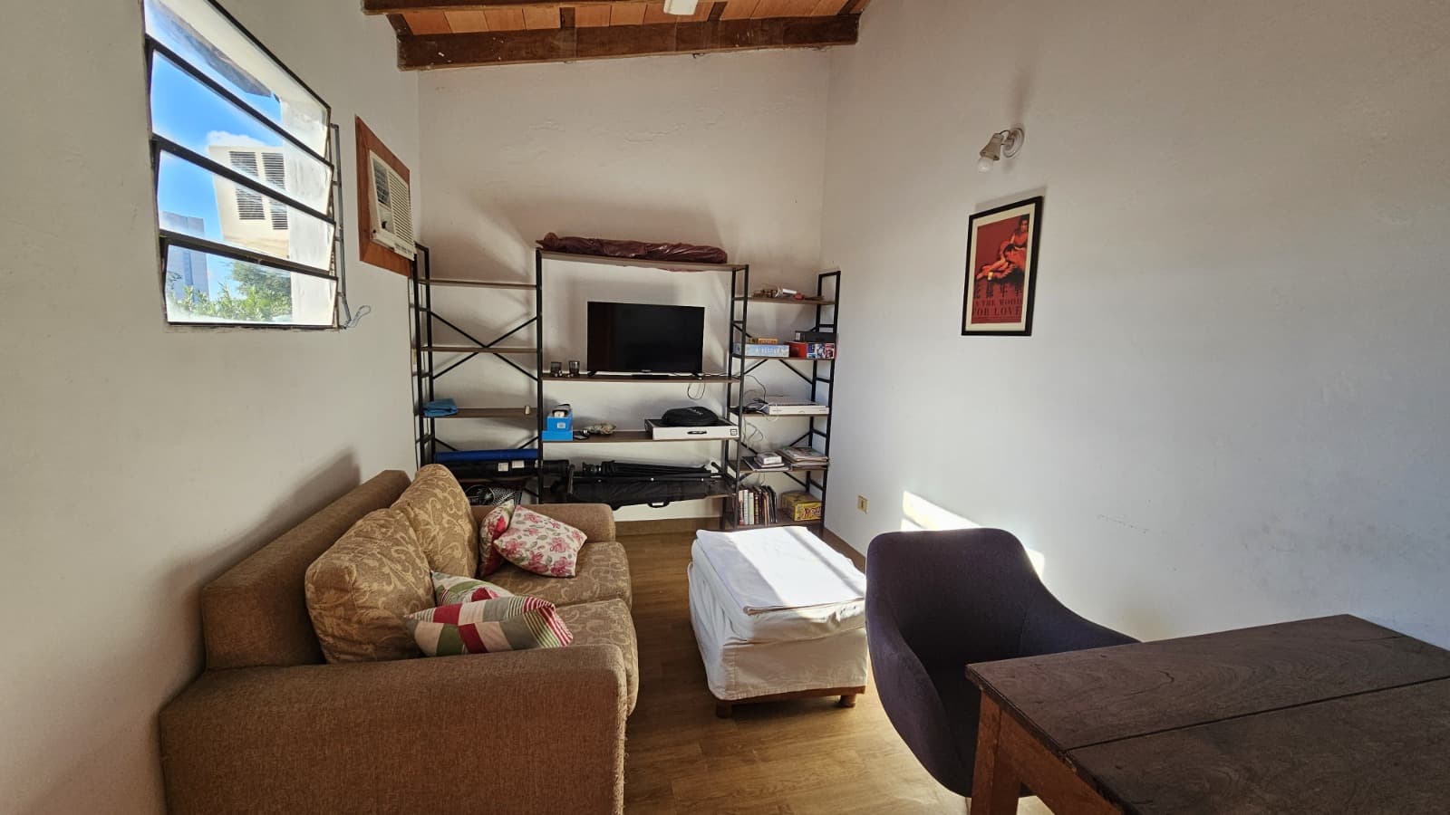 Hermoso chalet en barrio mburucuya, foto 2