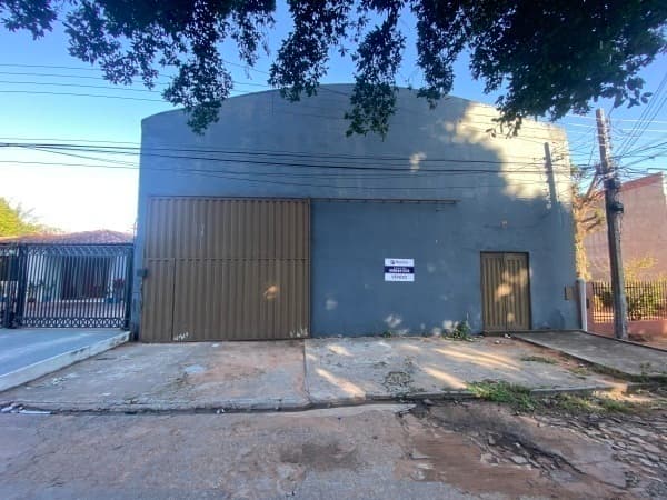 En venta – tinglado en Lambaré, foto 1