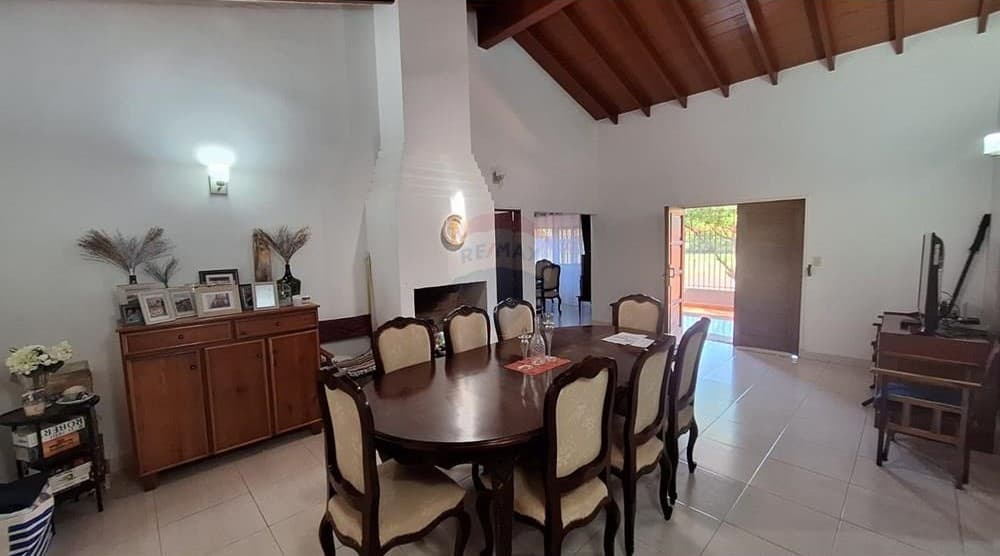 Amplia residencia amoblada en venta - Encarnación, foto 3