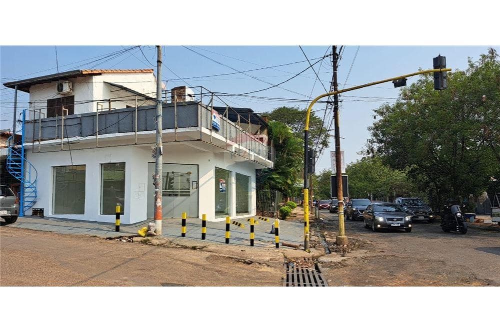 Local Comercial - Alquiler - Fernando de la Mora, Paraguay