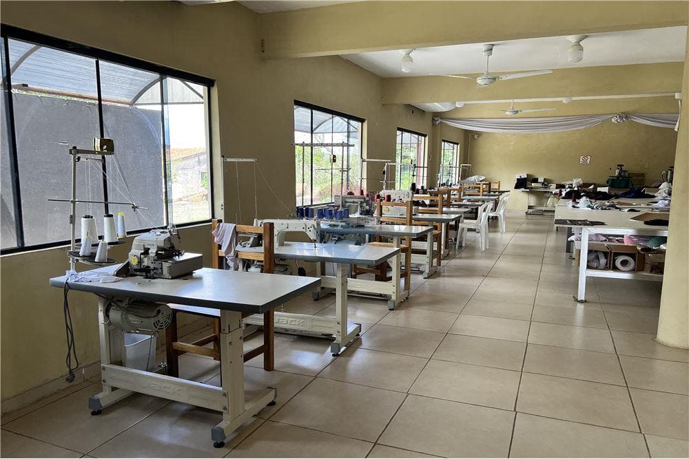 Local Comercial - Alquiler - Ñemby, Paraguay — foto 2