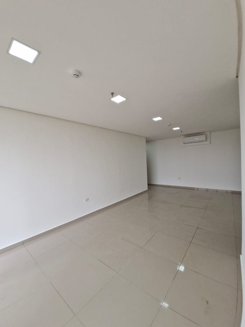 Hermoso Dpto de 2 Habit en Mburucuya — foto 4