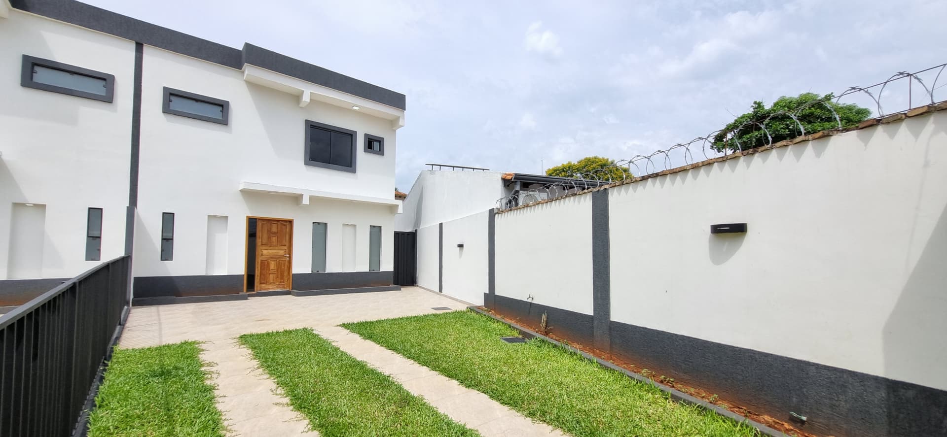 Dúplex a Estrenar en Lambaré, límite con Asunción