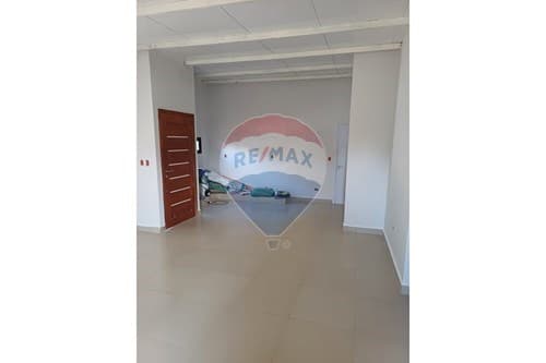 Amplia casa familiar en venta en lambare, foto 3